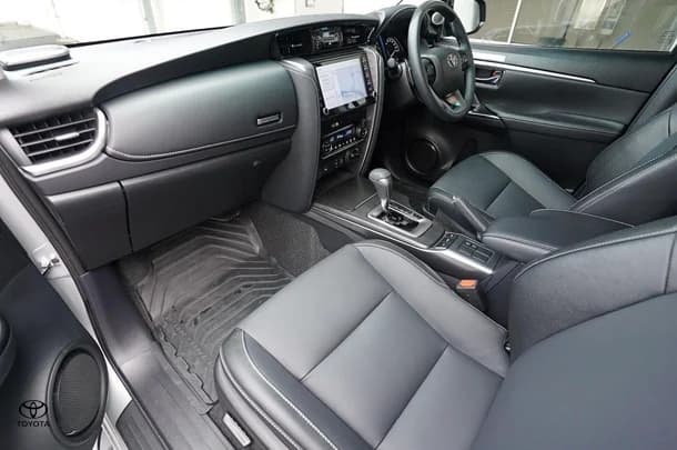 2024 Toyota Fortuner Crusade image 21