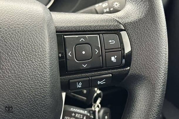 2024 Toyota Hilux Workmate image 20