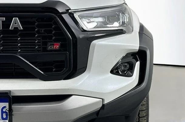 2024 Toyota Hilux GR-S image 3
