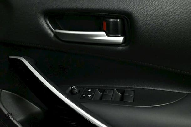 2022 Toyota Corolla Sedan Hybrid ZR image 12