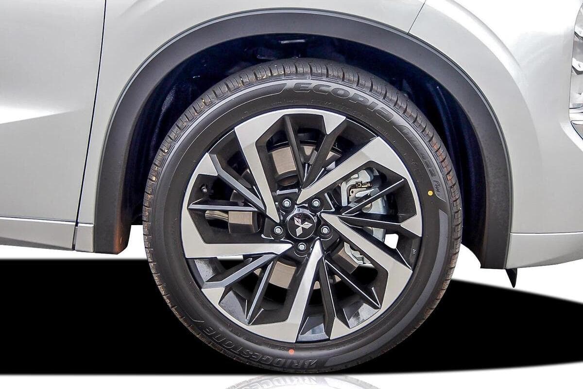 2025 Mitsubishi Outlander Exceed Tourer ZM Auto AWD MY24 image 19