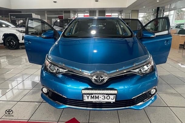 2017 Toyota COROLLA Ascent Sport image 10