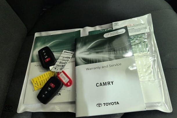 2021 Toyota Camry Hybrid Ascent Sport image 5