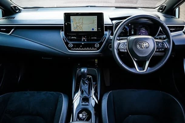2023 Toyota Corolla Hatch Hybrid ZR image 11