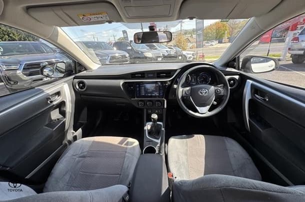 2019 Toyota Corolla Hatch SX image 16