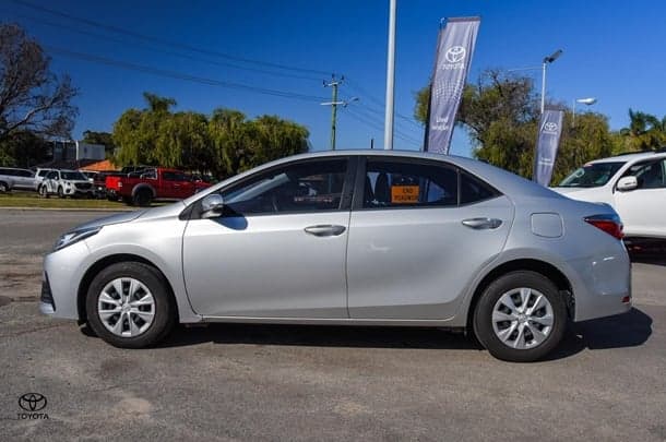2018 Toyota Corolla Sedan Ascent image 4