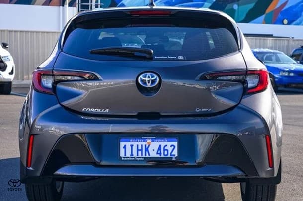 2024 Toyota Corolla Hatch Hybrid Ascent Sport image 5