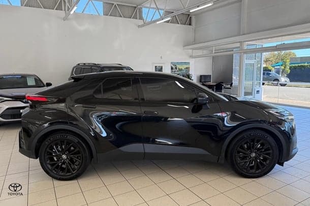 2023 Toyota C-HR Hybrid GR-S image 7