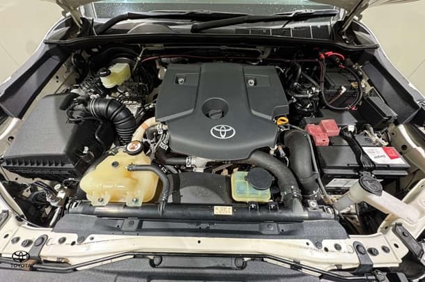 2022 Toyota Hilux SR image 22