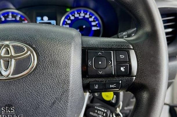 2020 Toyota Hilux Workmate image 16