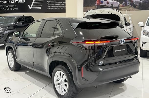 2023 Toyota Yaris Cross Hybrid GXL image 8