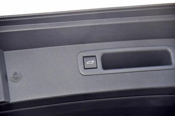 2023 Toyota Kluger Hybrid AWD GRANDE image 11