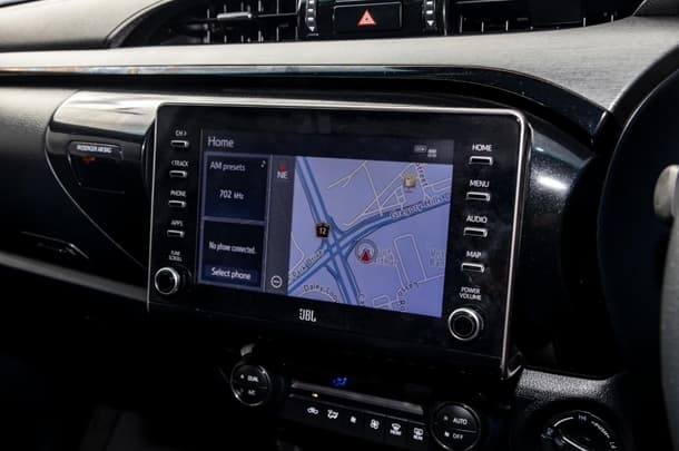 2023 Toyota HILUX Rogue image 15