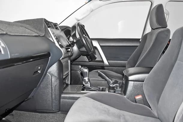 2020 Toyota Prado GXL image 16