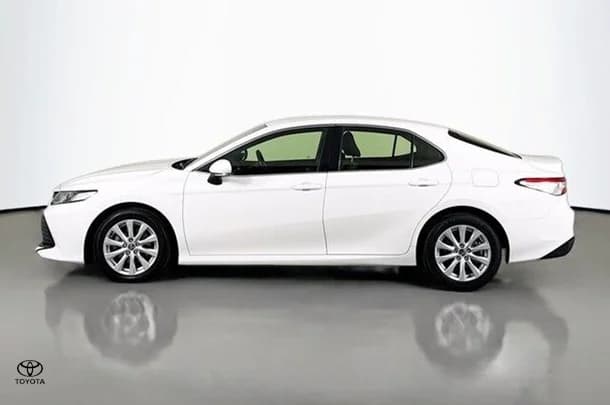 2019 Toyota Camry Ascent image 5