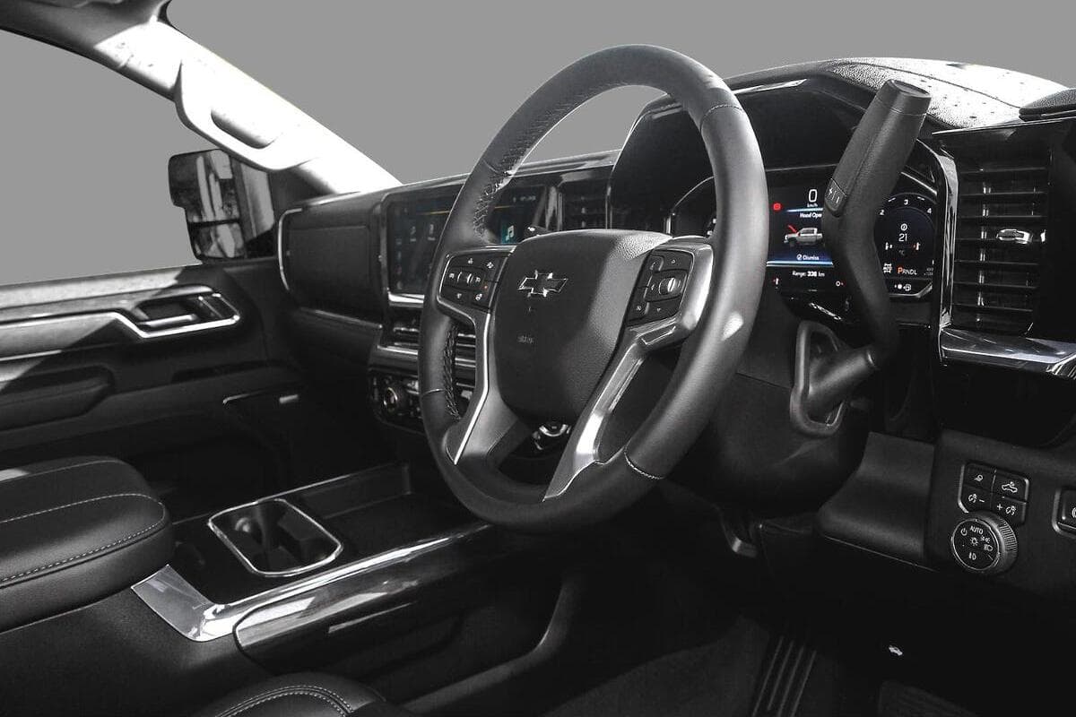2024 Chevrolet Silverado HD LTZ Premium W/Tech Pack Auto 4x4 MY24 image 6