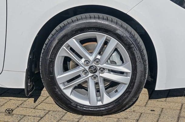 2021 Toyota Corolla Ascent Sport image 15