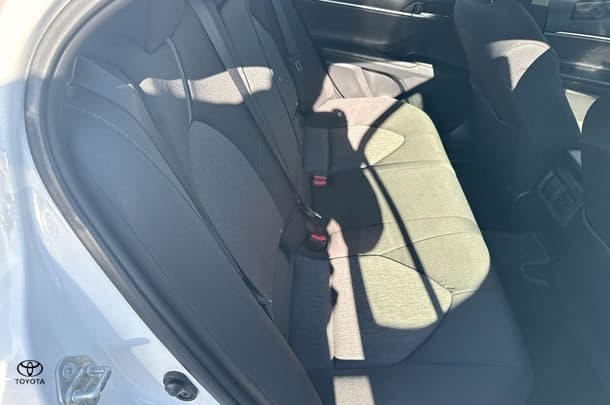 2021 Toyota Camry Hybrid Ascent image 22