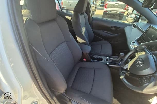 2020 Toyota Corolla Ascent Sport image 10