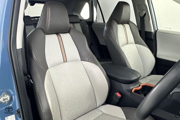 2022 Toyota RAV4 Edge AWD image 28