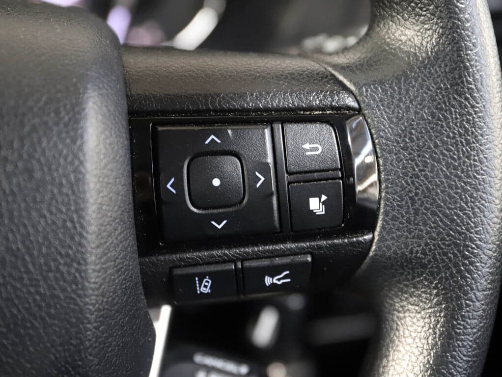 2022 Toyota Hilux Workmate image 10