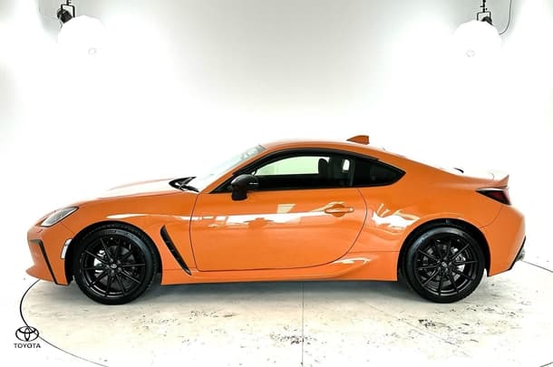 2023 Toyota GR86 10th Anniversary image 7
