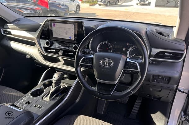 2022 Toyota Kluger GX AWD image 12
