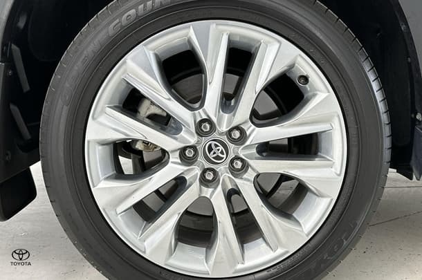 2021 Toyota Kluger AWD GRANDE image 12