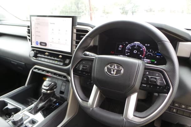 2024 Toyota Tundra Limited image 12