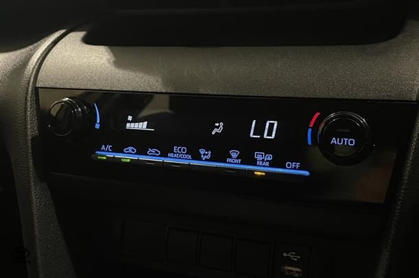 2023 Toyota Yaris Cross Hybrid GXL image 20