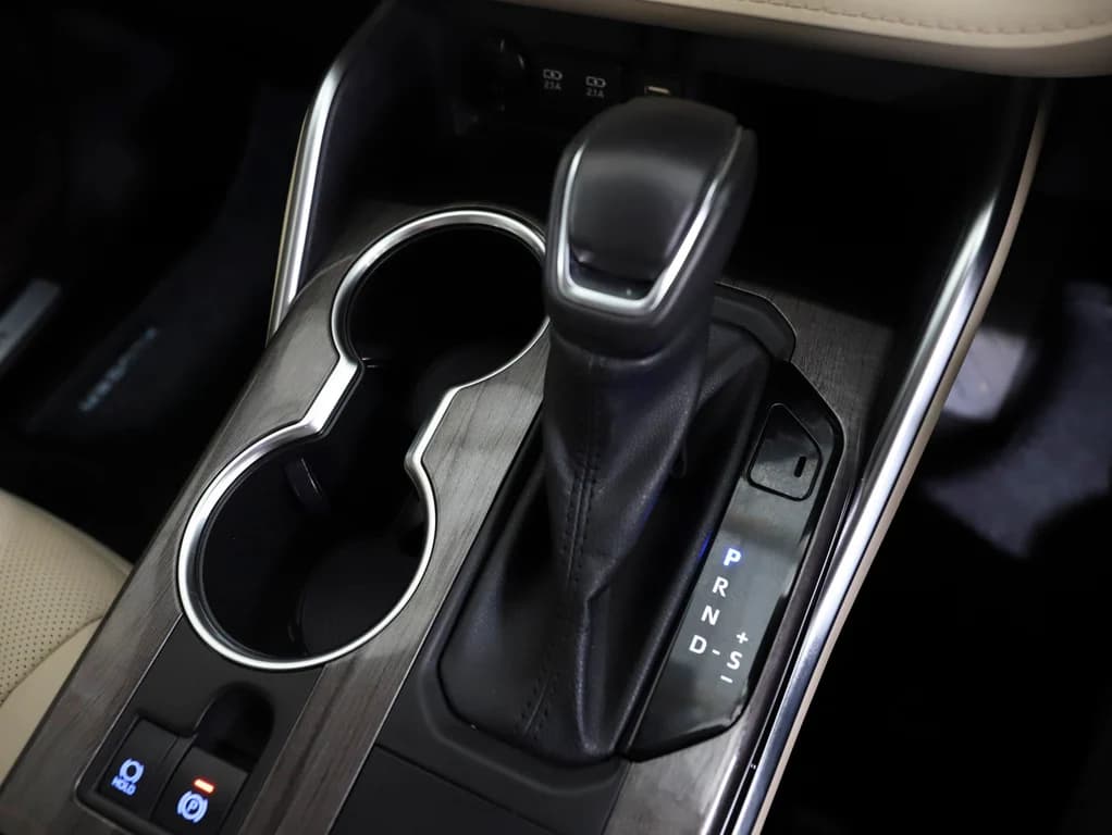 2021 Toyota Kluger Hybrid AWD GRANDE image 14