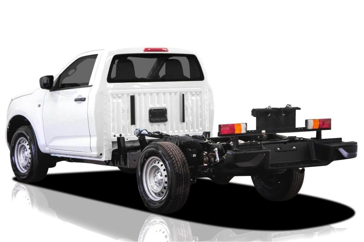 2025 Isuzu D-MAX SX Manual 4x4 MY24 image 4