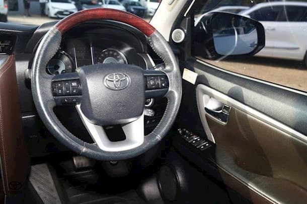 2015 Toyota Fortuner Crusade image 7