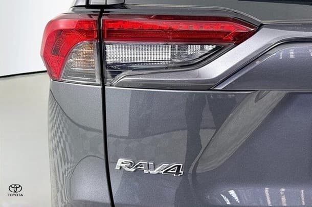 2023 Toyota Rav4 Hybrid GX image 8