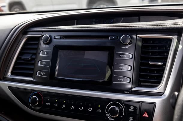 2017 Toyota KLUGER GX AWD image 16