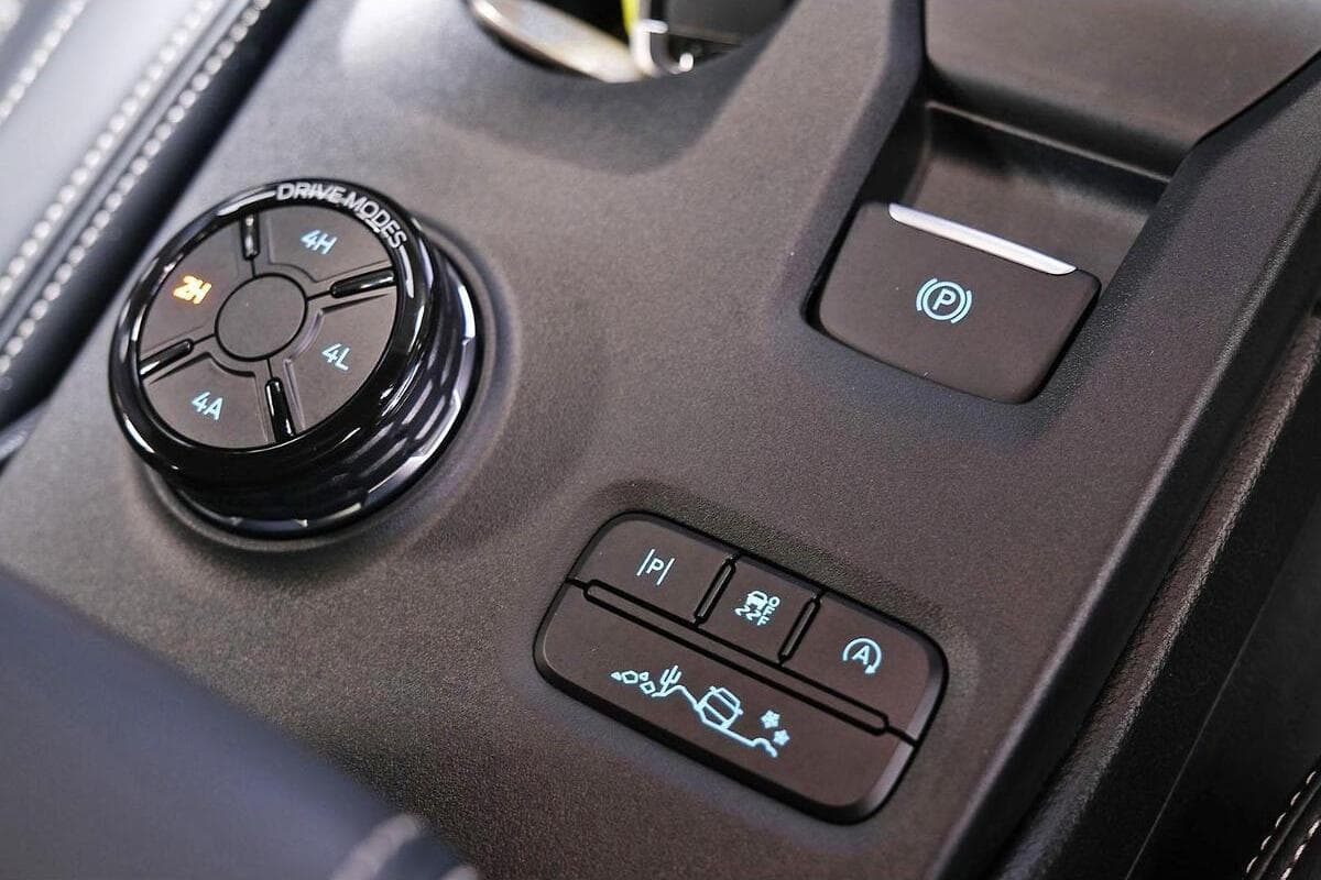 2024 Ford Everest Platinum Auto FullTime 4WD DR MY25.25 image 12