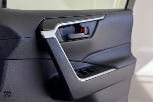 2021 Toyota Rav4 Hybrid GX AWD image 15