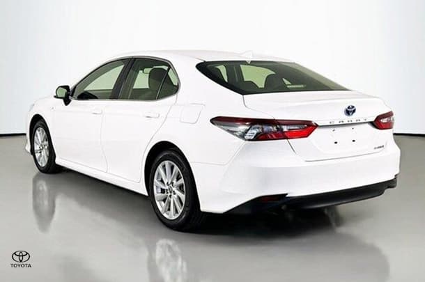 2021 Toyota Camry Hybrid Ascent image 6