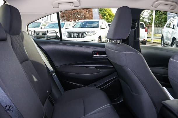 2023 Toyota Corolla Sedan Hybrid Ascent Sport image 7