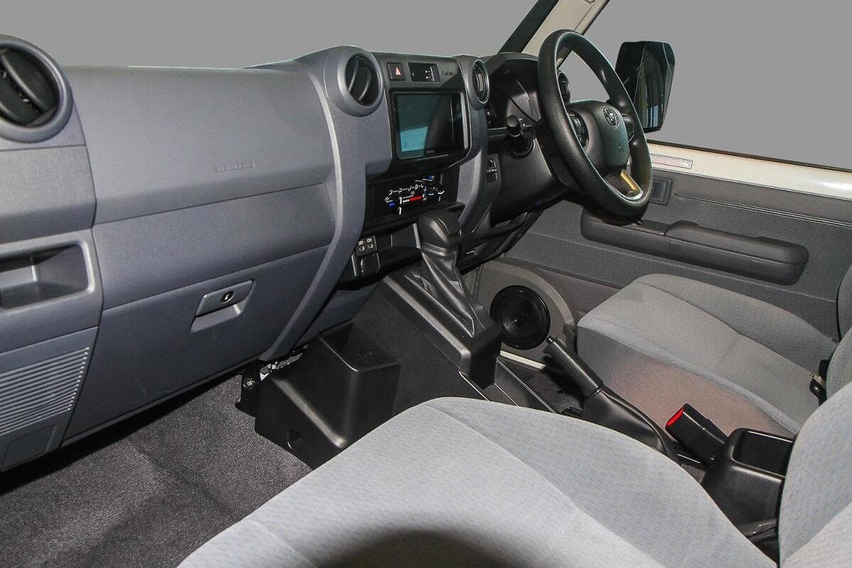 2024 Toyota Landcruiser GXL Troopcarrier Auto 4x4 image 8
