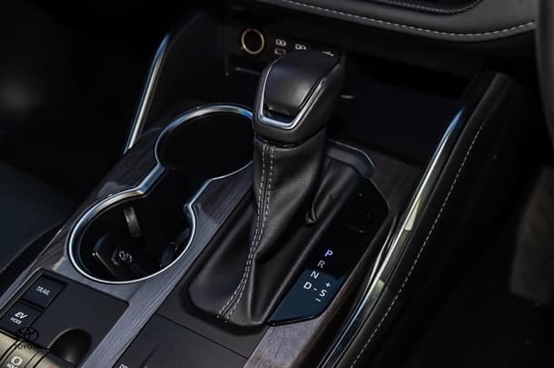 2022 Toyota Kluger Hybrid AWD GRANDE image 23