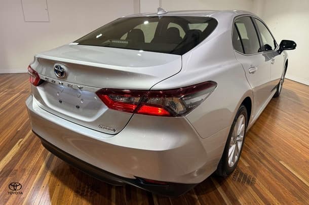 2024 Toyota Camry Hybrid Ascent image 10