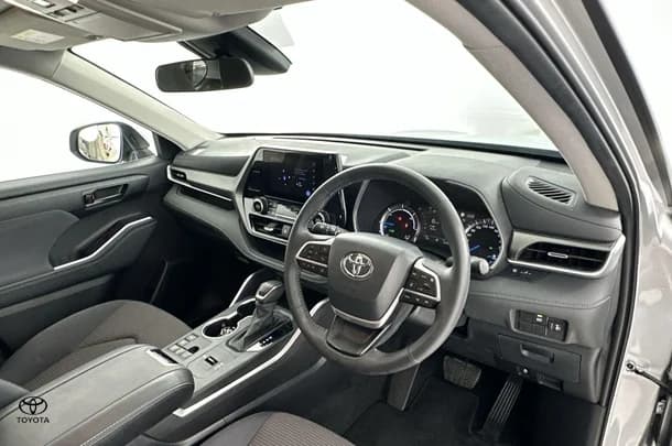 2024 Toyota Kluger Hybrid GX AWD image 15