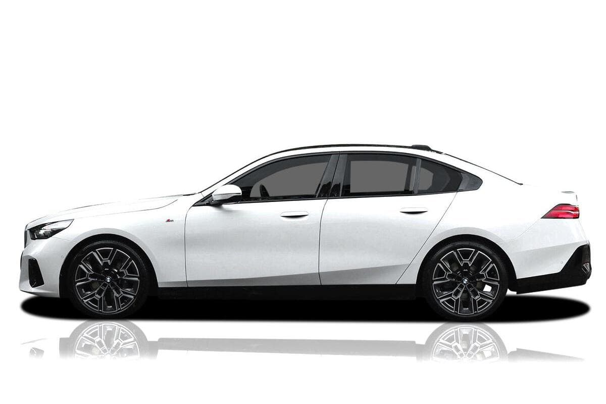 2024 BMW 5 Series 520i M Sport G60 Auto image 5
