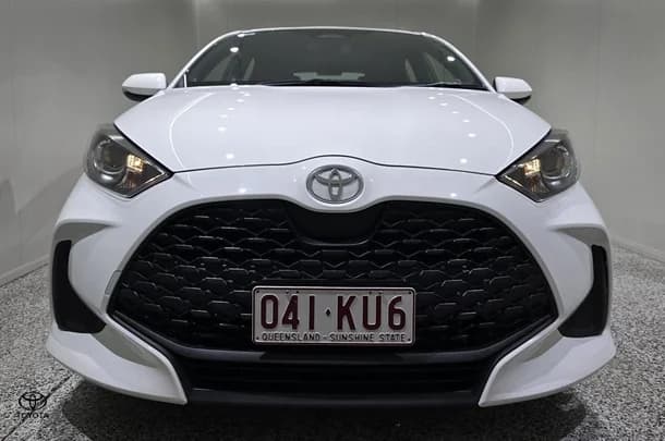 2024 Toyota Yaris Ascent Sport image 6