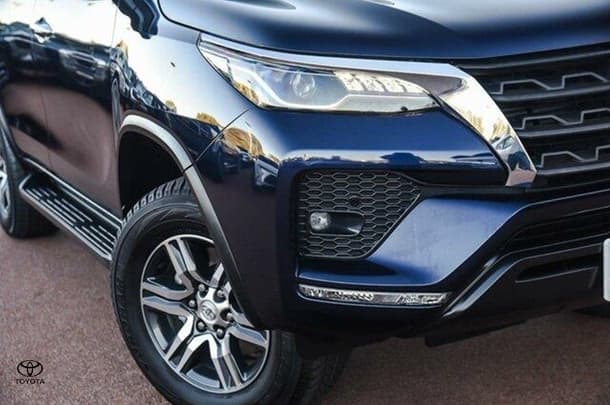 2023 Toyota Fortuner GXL image 12