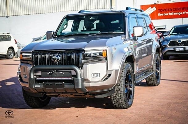 2024 Toyota Prado Kakadu image 4