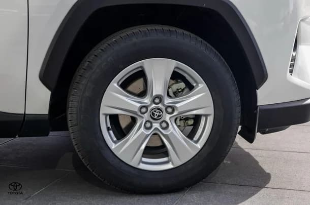 2020 Toyota RAV4 GX-2WD image 23