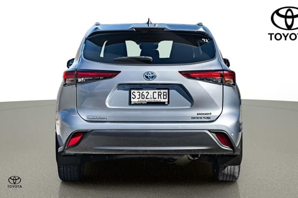2022 Toyota KLUGER HYBRID AWD GRANDE image 6
