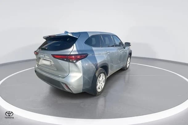 2021 Toyota Kluger Hybrid GX AWD image 8